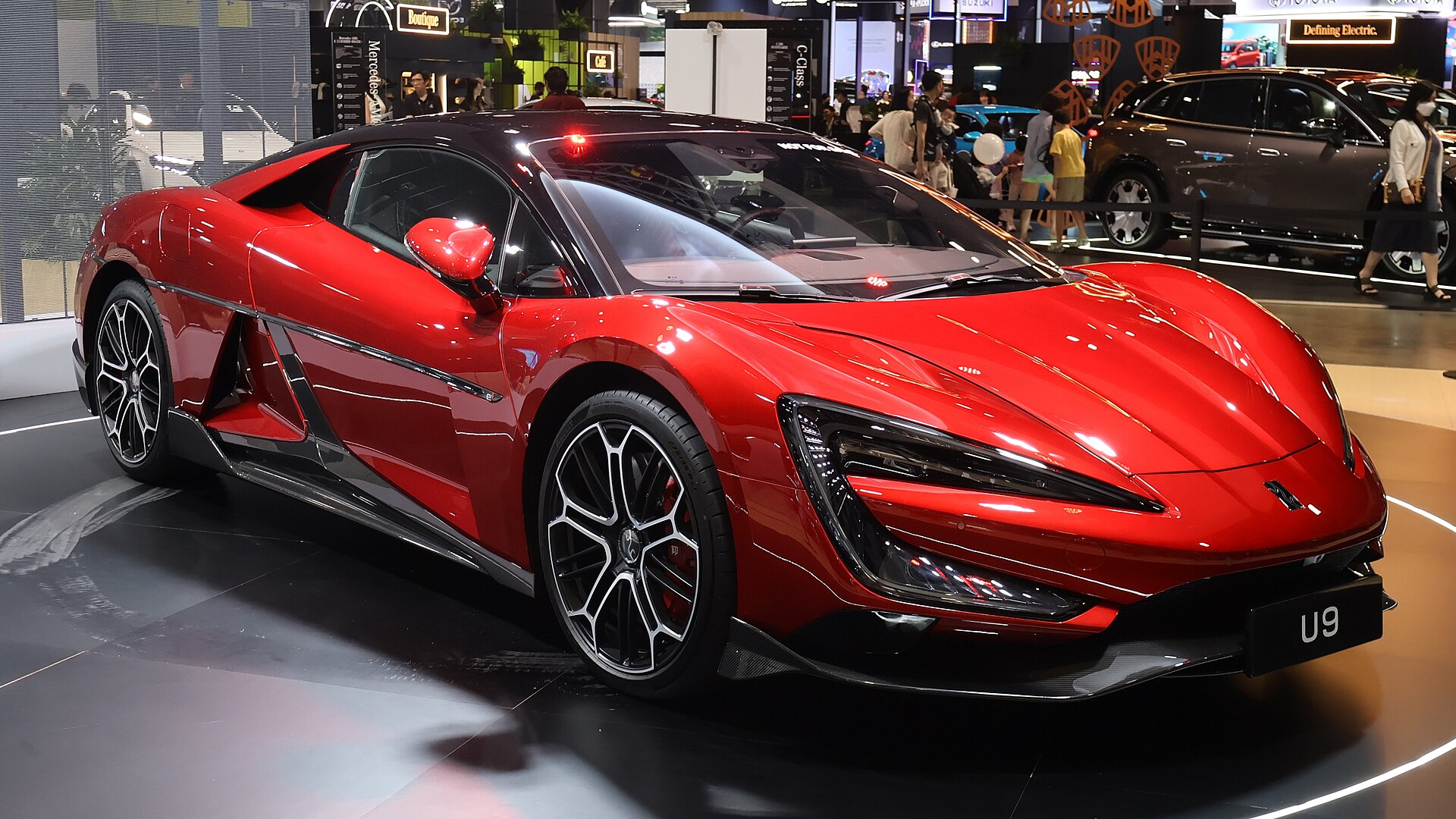 Yangwang U9 — BYD takes aim at Ferrari